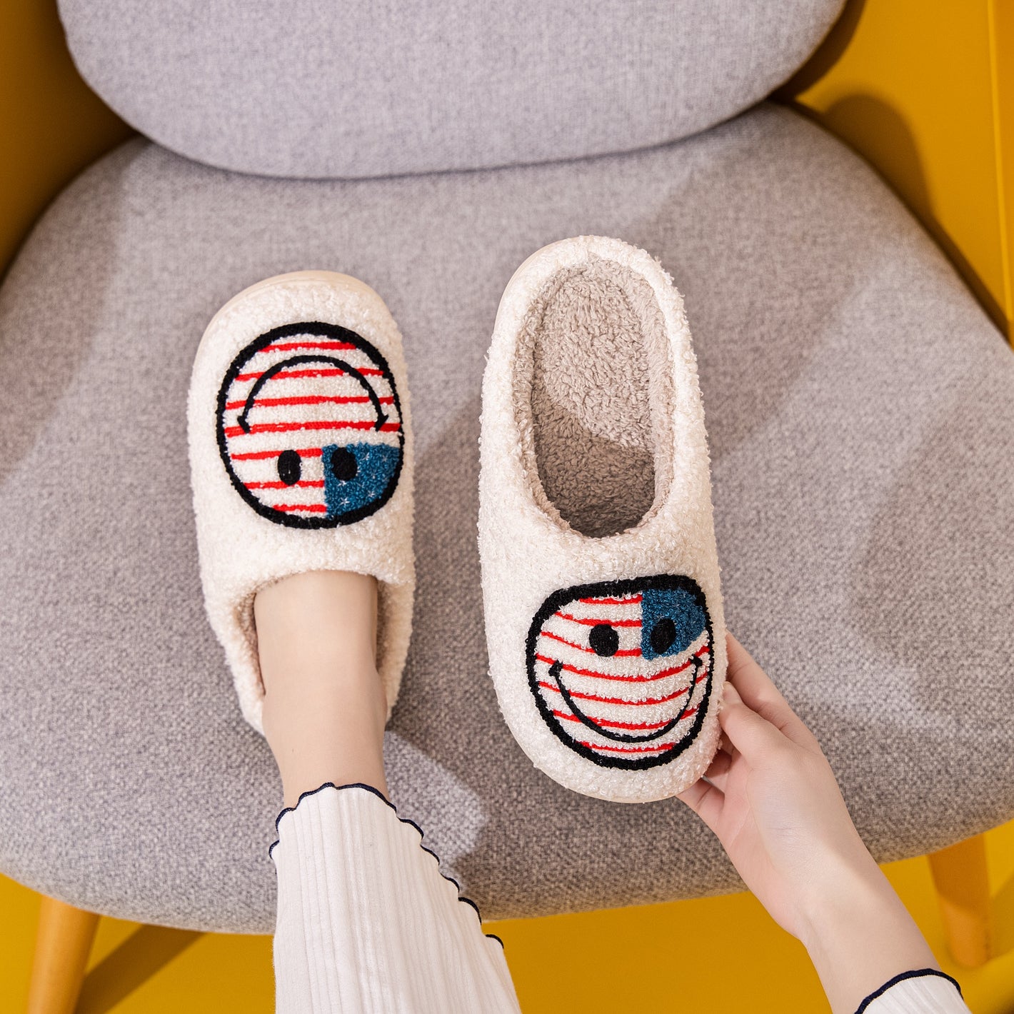 Melody Tricolor Smiley Face Slippers