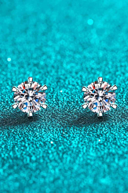 VVS1 2 Carat Inlaid Moissanite Stud Earrings